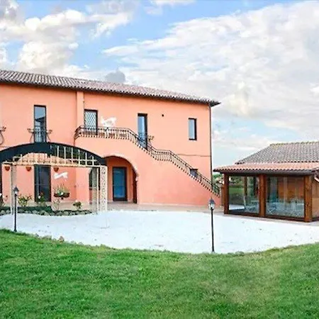 Lanterna Rossa Lantgård *