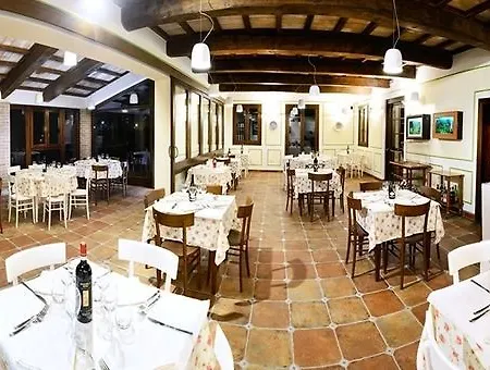 Lanterna Rossa Farm stay